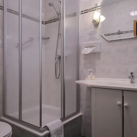 & Restaurant Lindengarten 3*