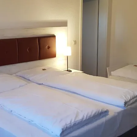 & Restaurant Lindengarten 3* Lübben