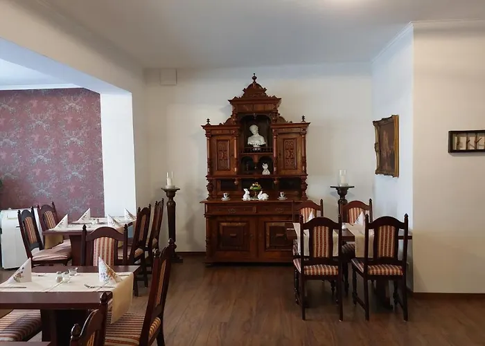 Hotel & Restaurant Lindengarten 3*