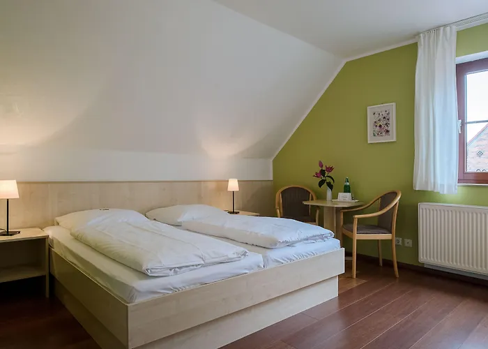 & Restaurant Lindengarten 3* Lübben