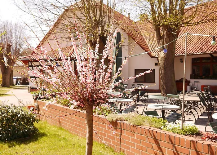 & Restaurant Lindengarten